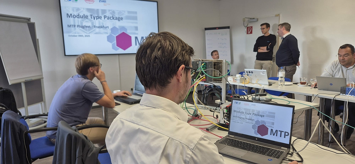 Plugfest participants test the usability of MTP V2.0.