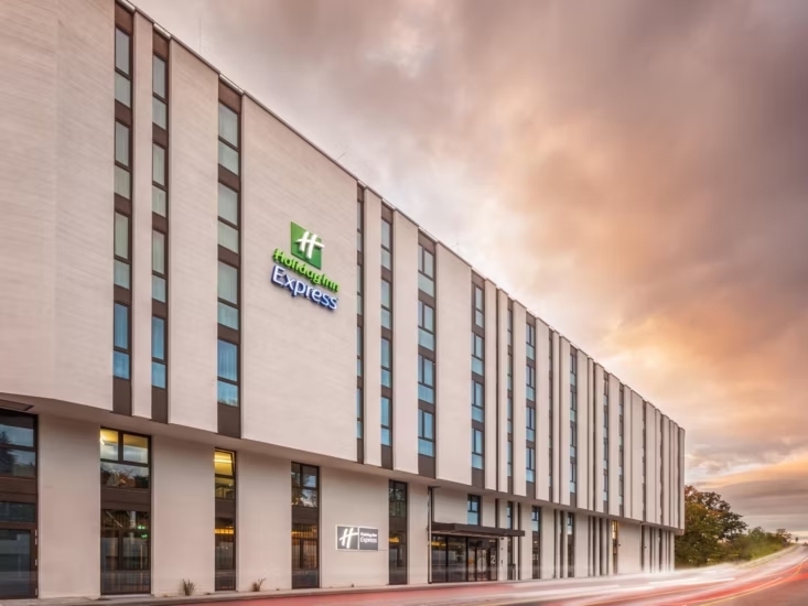 holiday-inn-express-erlangen-6190109583-4x3__1_.jpg
